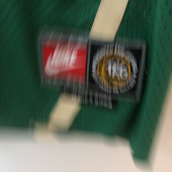 Lebron James high school jersey - Picture 3 of 3